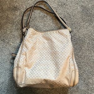 Coach shoulder bag pale pink